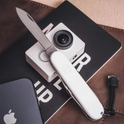 Victorinox Spartan - White 11 Victorinox Spartan - White