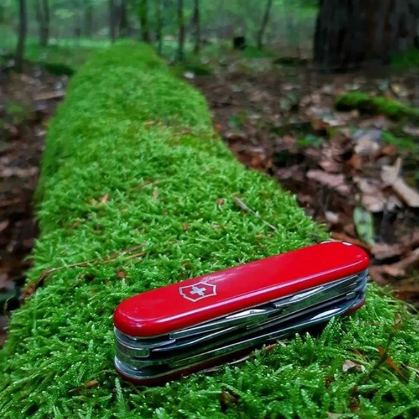 Victorinox Climber - Red 6 Victorinox Climber - Red