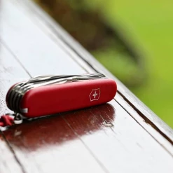 Victorinox Ranger - Red