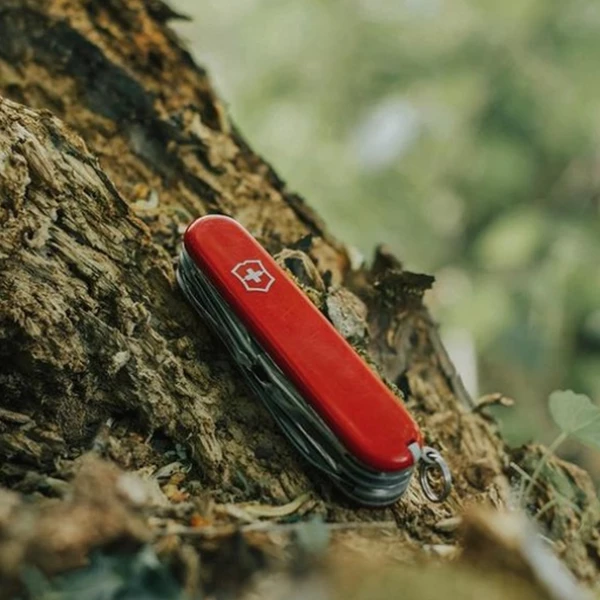 Victorinox Hiker - Red 5 Victorinox Hiker - Red