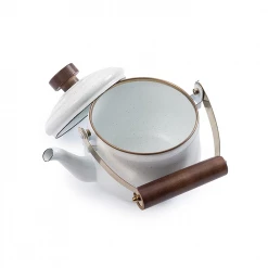 Barebones Enamel Teapot 23 Barebones Enamel Teapot