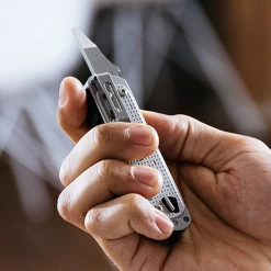 Leatherman Free™ T4 Multi-Tool - Stainless Steel