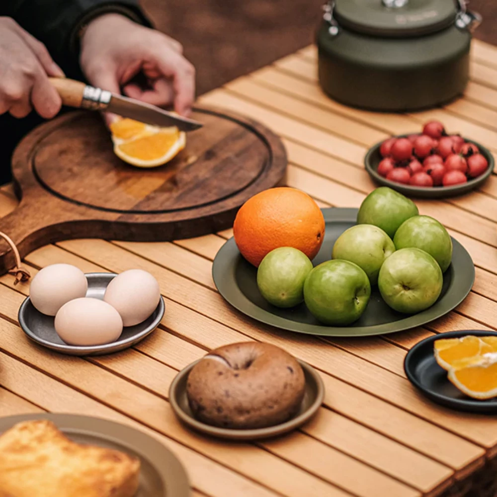 Thous Winds Small Vintage Dinner Plate 9 Thous Winds Small Vintage Dinner Plate